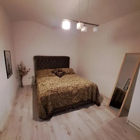 Apartment Skenderija Pet Friendly With Garden *